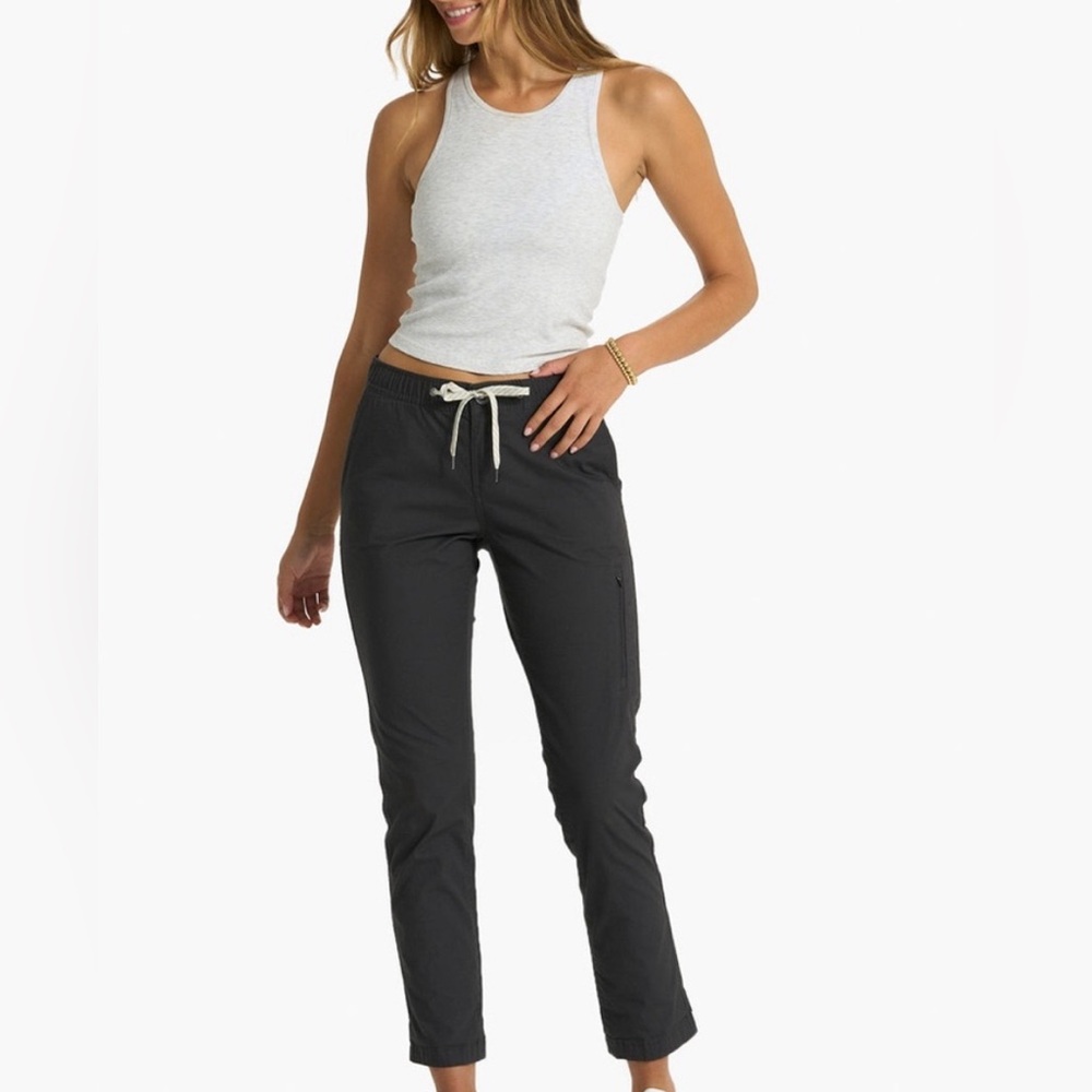 Vuori • Women’s Ripstop Pant small new